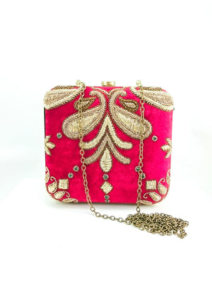 Luxury Diamond Evening Clutch Butterfly Purse With Bow Green/Black/Red  Wedding Bridal Bag With Stones Handbag 230927 From Qiyuan08, $57.15 |  DHgate.Com